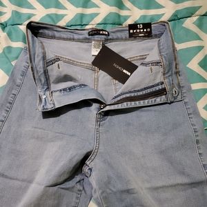 Fashion Nova Highwaist Jeans